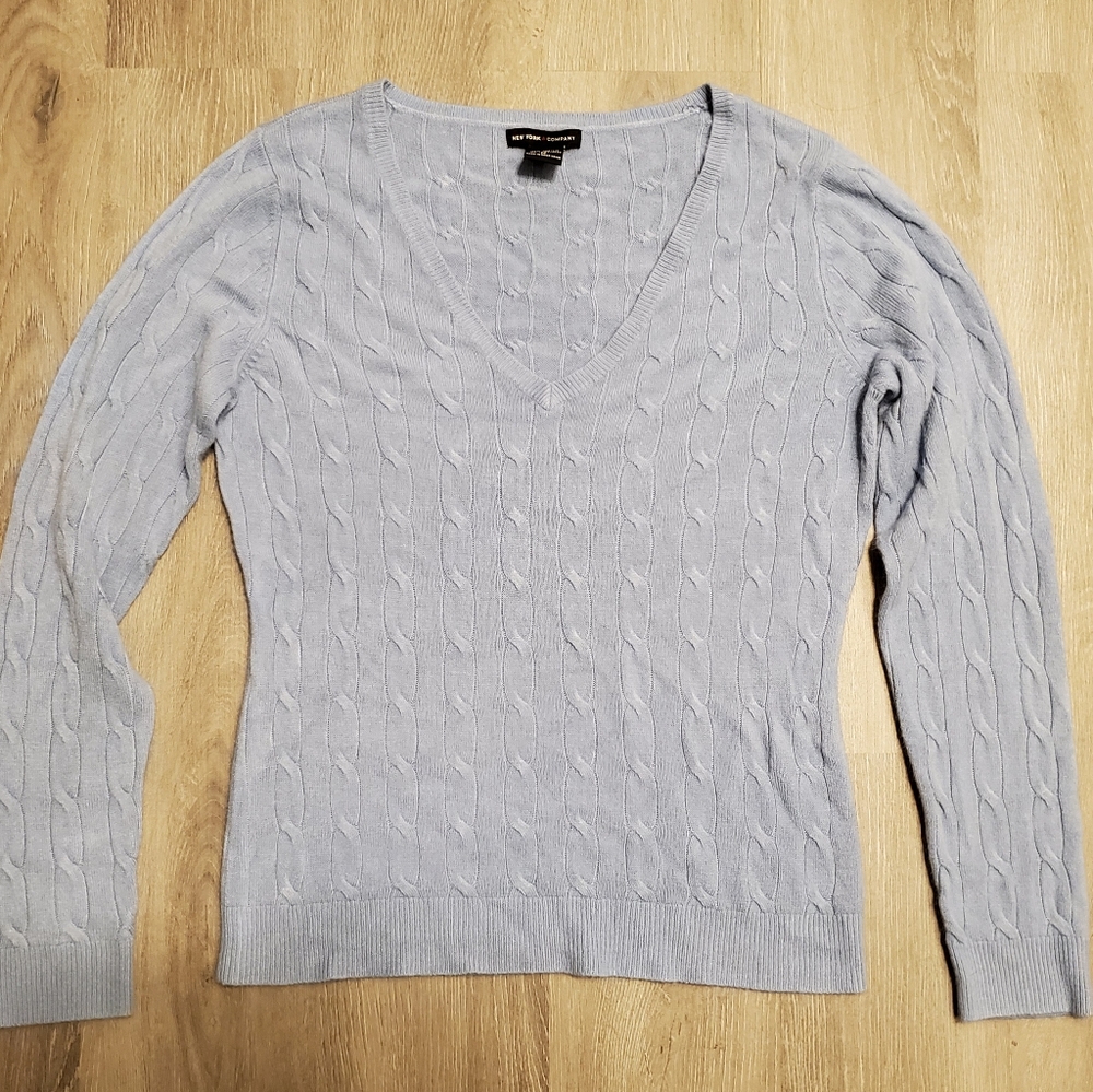 Women's V-Neck sweater